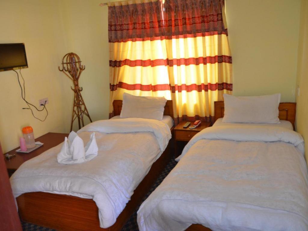 Hotel Royal Image Покхара Экстерьер фото